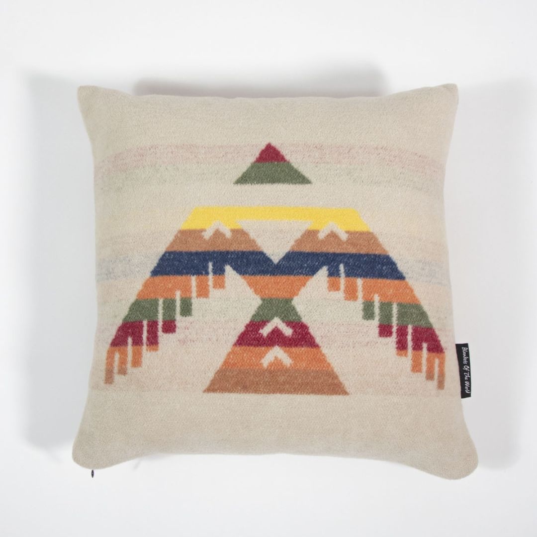 Blankets of the World - Coussin Huitzilin Camel